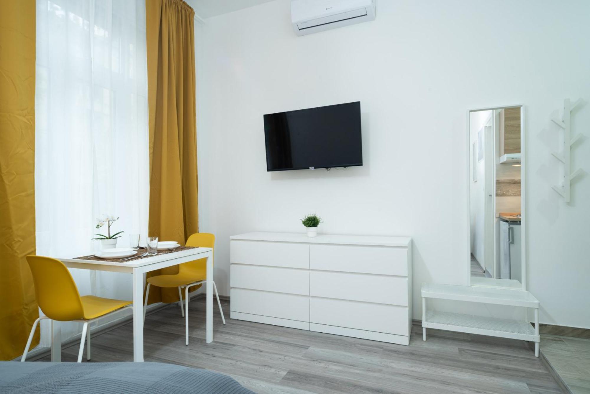 Lovely Studio At Central Location Budapeste Exterior foto
